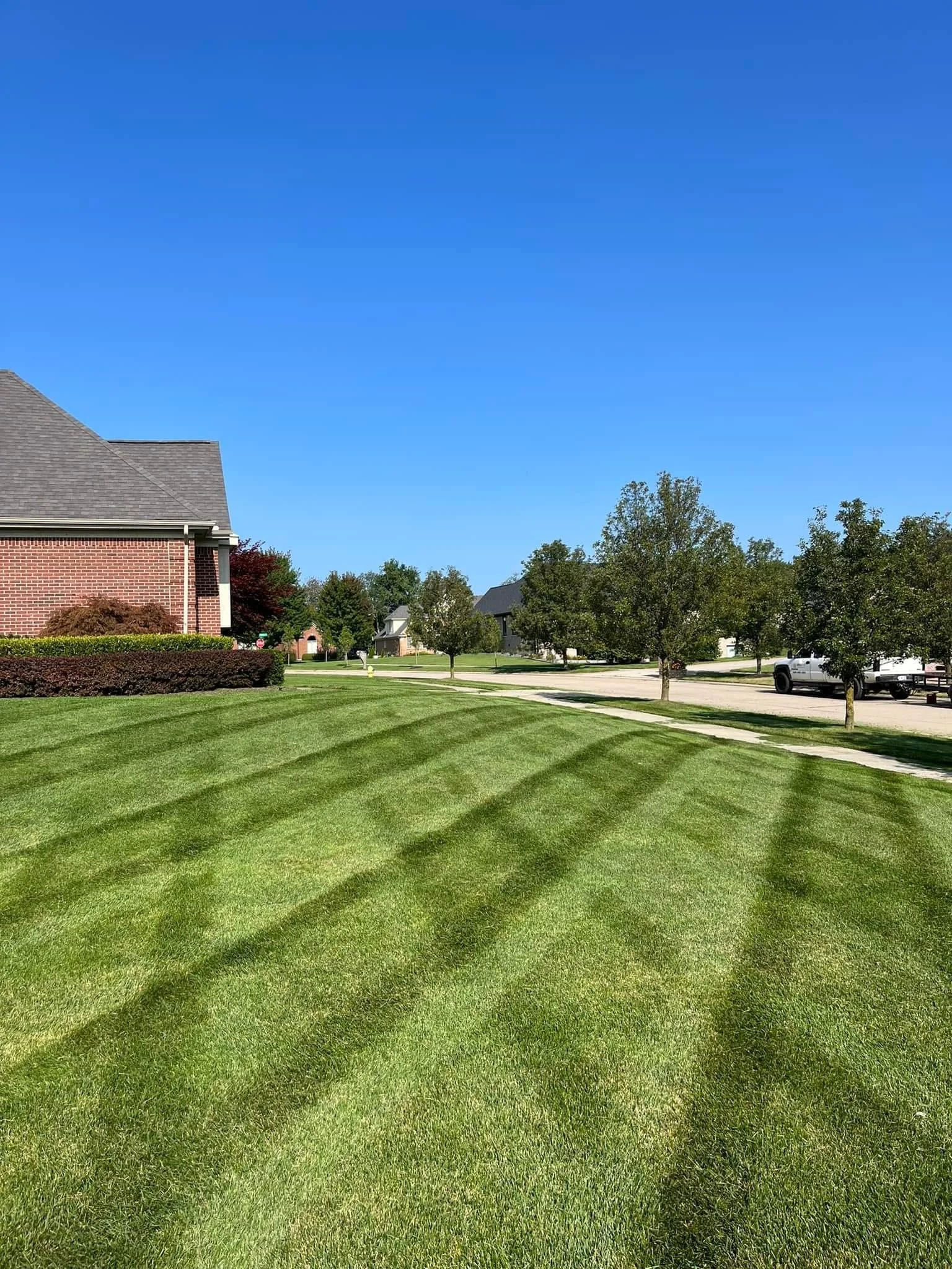 Lawn Mowing in Broken Arrow